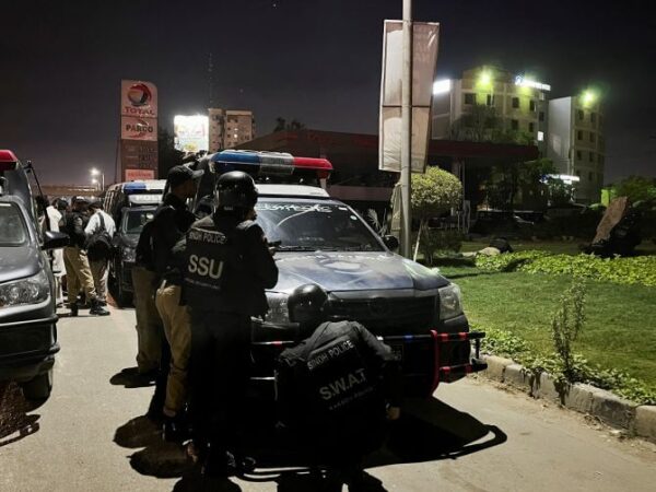 5 Pakistani Taliban militants among 9 killed in Karachi police station attack